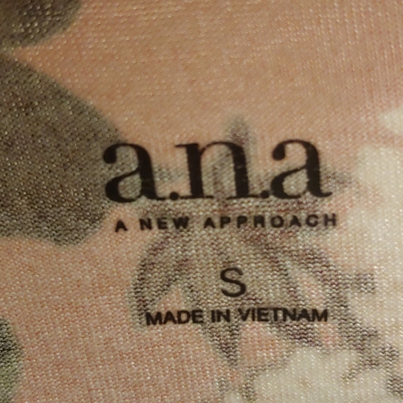 Top - Picture 3 of 3